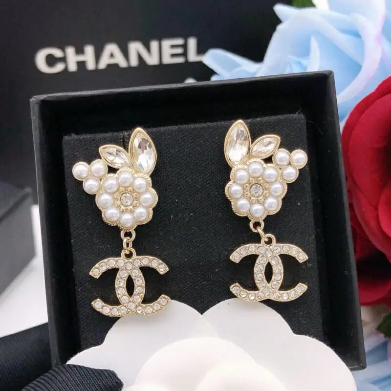 chanel boucles doreilles pour femme s_123b6a01